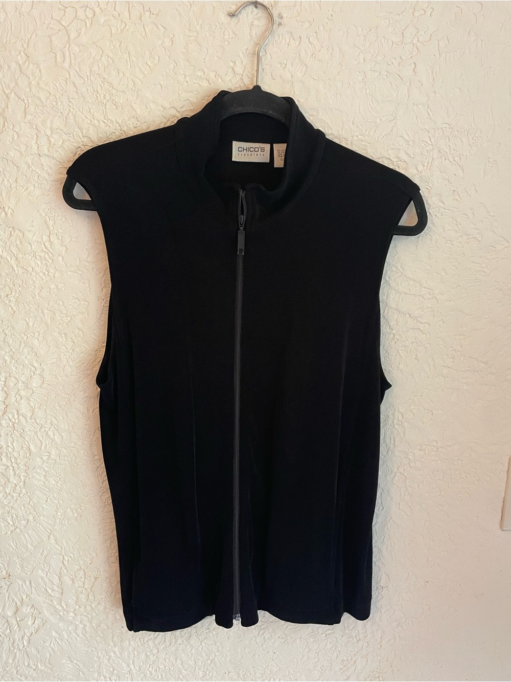 Chico's Travelor’s Black Sleeveless Zip-Up Vest with Side Slash Pockets